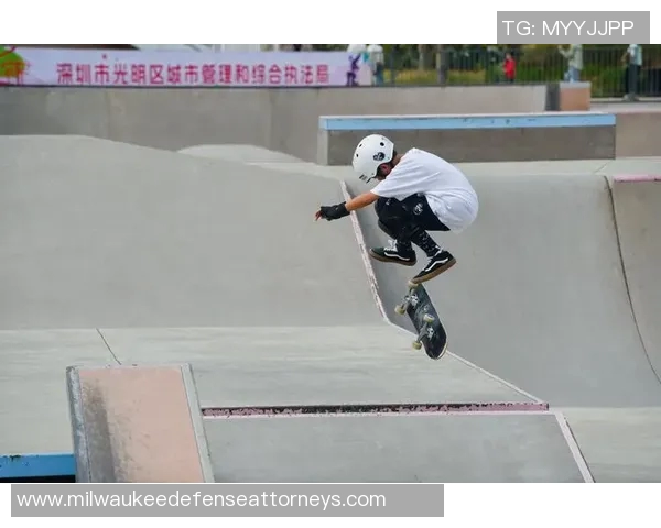 深圳滑板队边路渗透战术分析与效果评估探讨